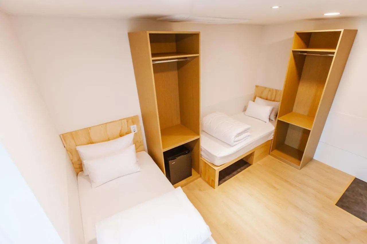 Seoulite Inn Myeongdong Formerly - Step Inn Myeongdong 2 0*, Seoul