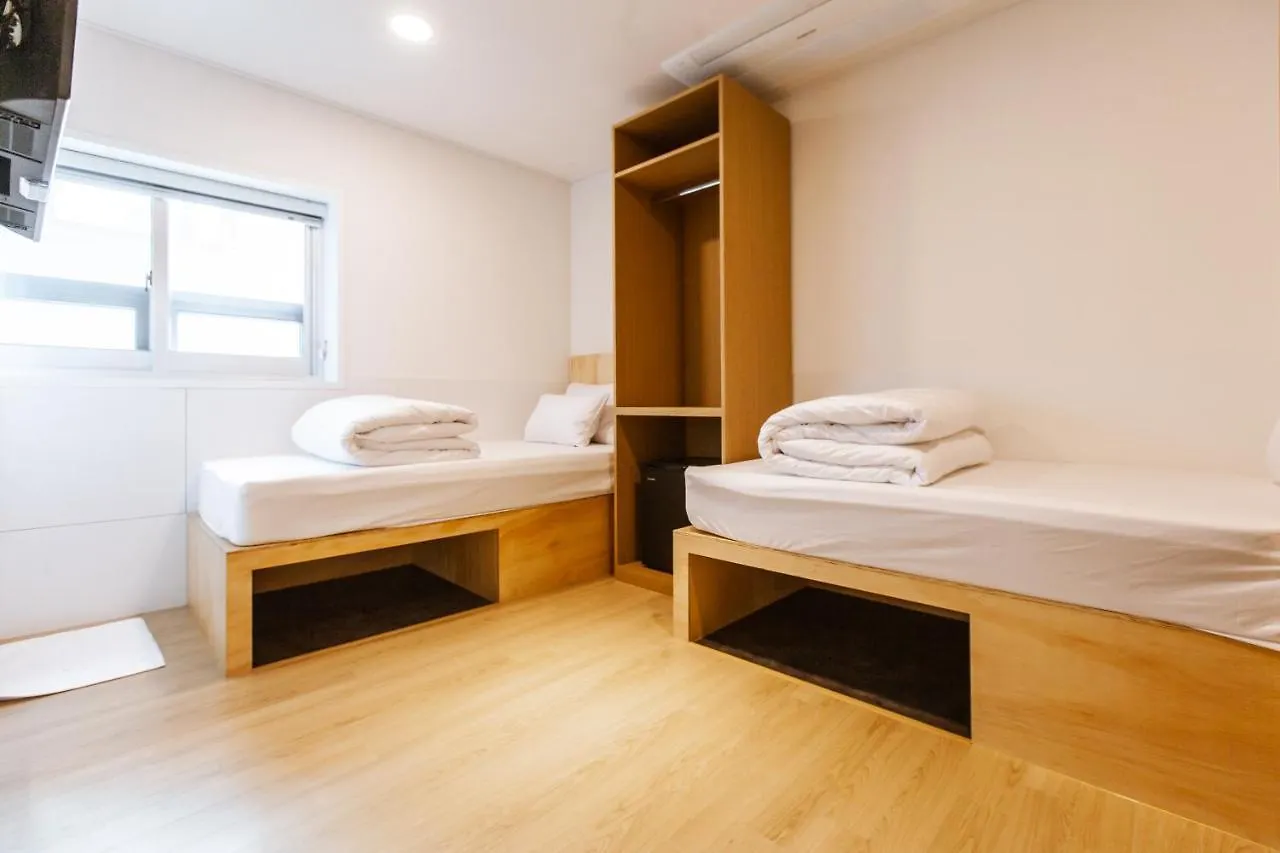 Seoulite Inn Myeongdong Formerly - Step Inn Myeongdong 2 Seoul