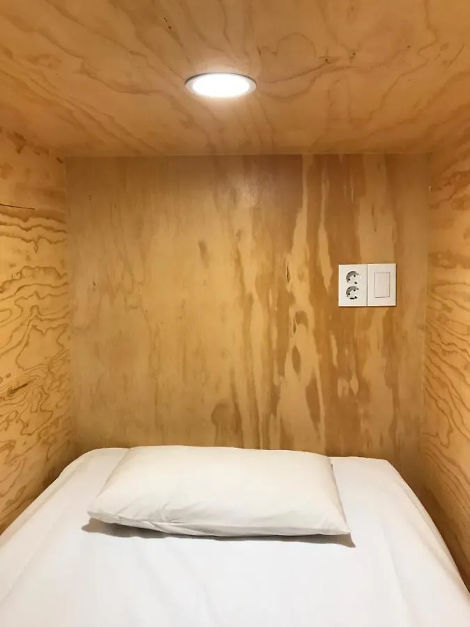 Seoulite Inn Myeongdong Formerly - Step Inn Myeongdong 2 Hostel Seoul
